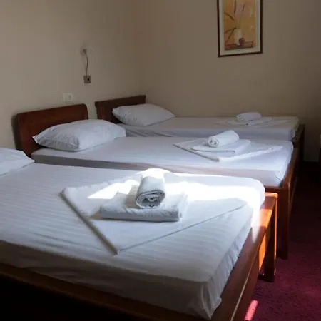 Motel In *